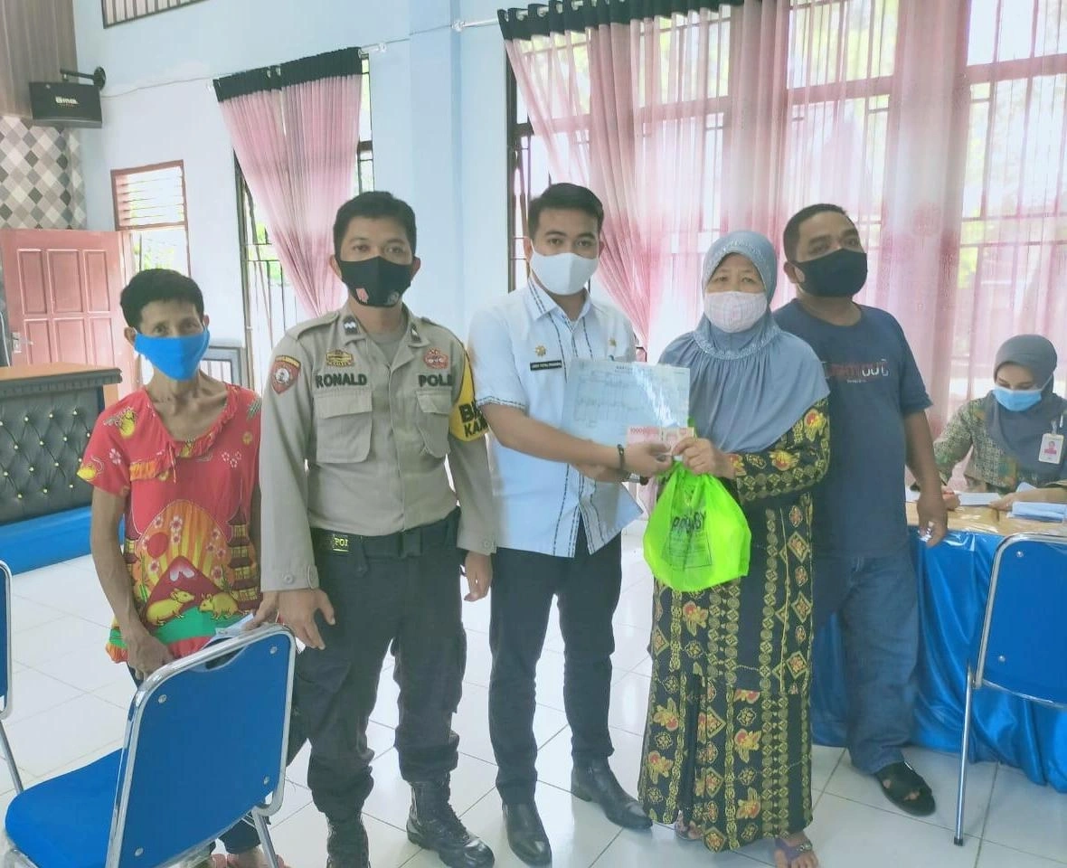 Kelurahan Damon Kembali Salurkan BLT Tahap II dan III